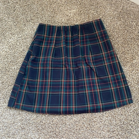 Brandy Melville Plaid Mini Skirt - Picture 2 of 3